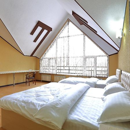 Hotel Seven Seasons Ташкент Екстер'єр фото